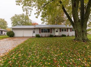 7212 Heatherwood Dr, Jenison, MI 49428