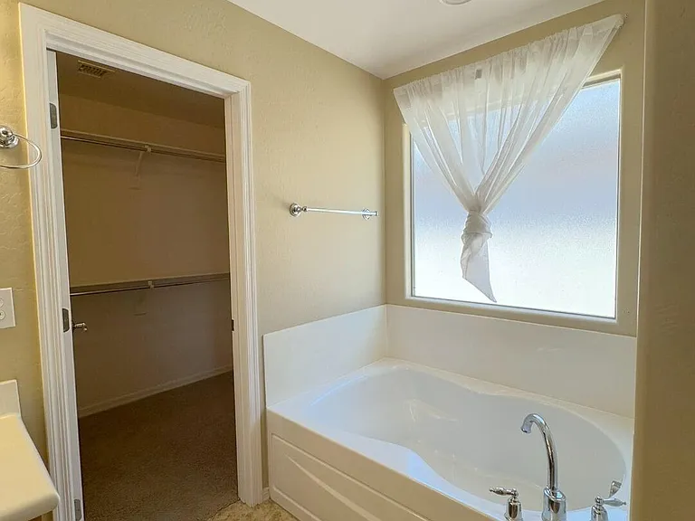2526 W Desert Vista Trl — Photo 18