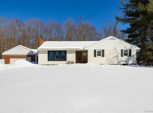 29 McAllister Drive, Pleasant Valley, NY 12569