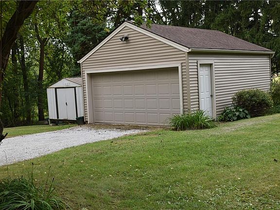 4th image of 2290 Willyard Ave