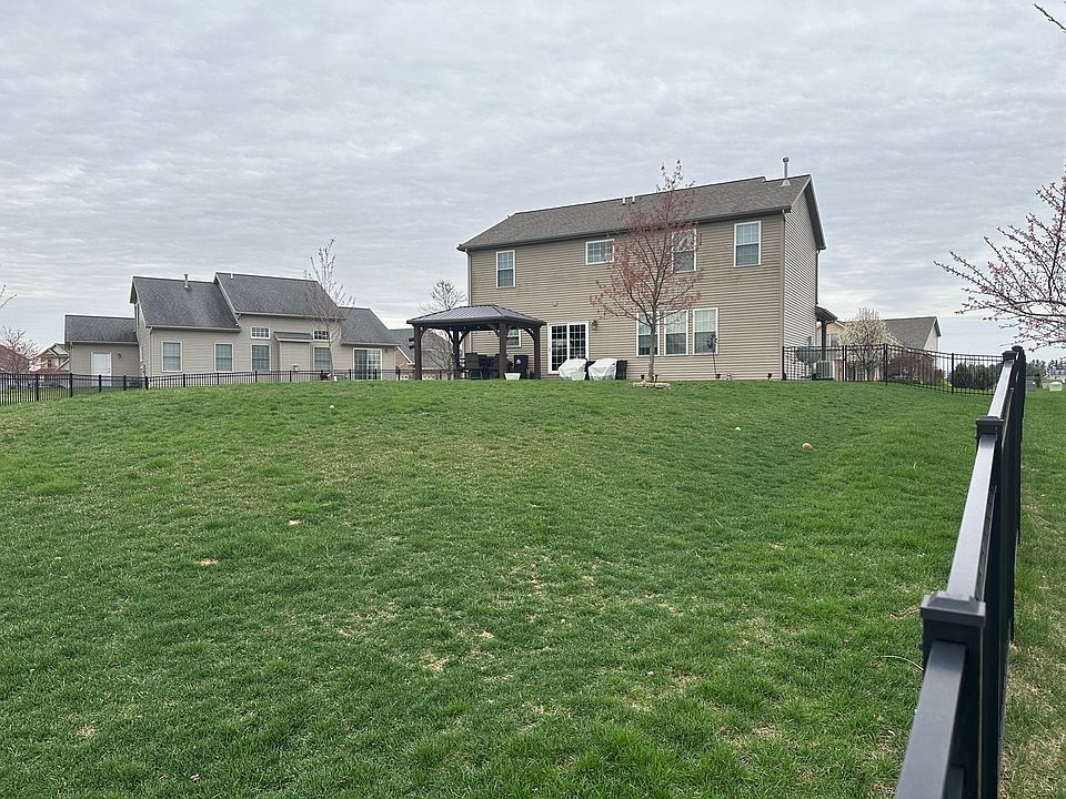 2nd image of 206 Country Ridge Dr