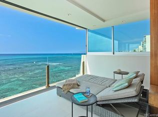 3065 Kalakaua Ave APT 6, Honolulu, HI 96815