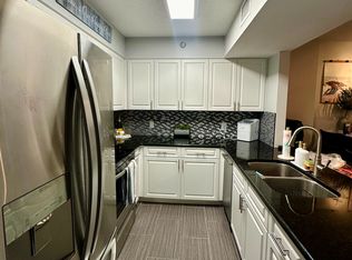 2333 Feather Sound Dr UNIT B409, Clearwater, FL 33762