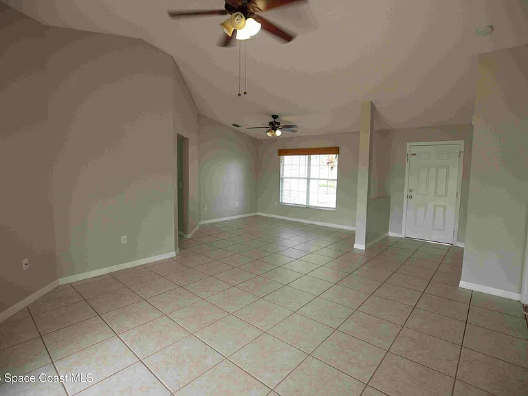 3821 Long Leaf Dr — Photo 18