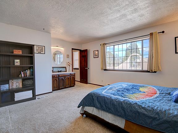 4th image of 10005 Cardinal St NW