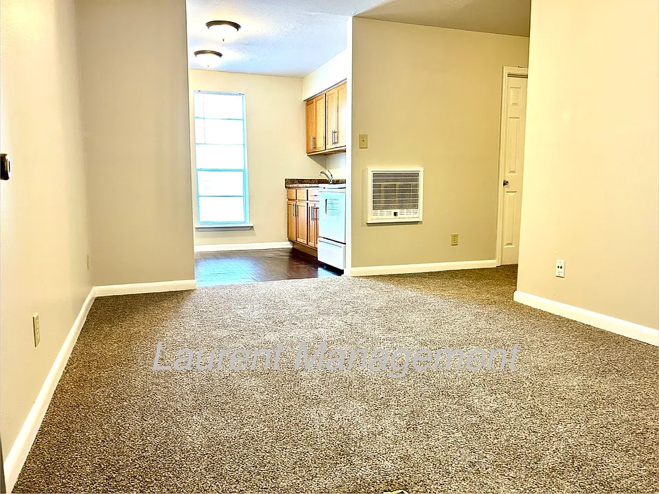 515 Lake Ave #24