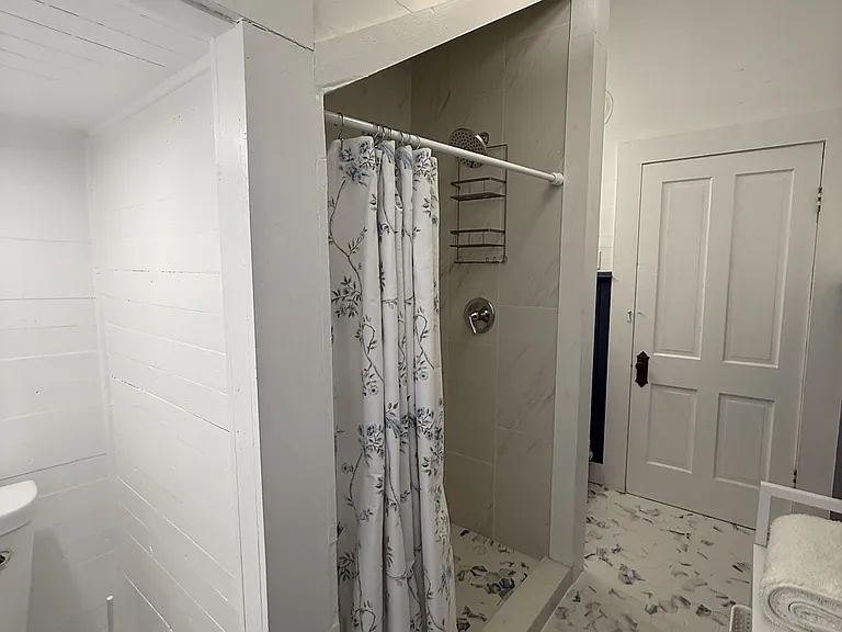 1500 Fleming Dr — Photo 15