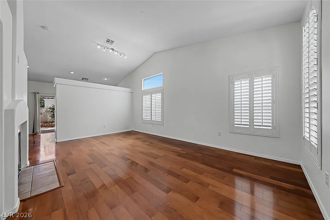 2 bed, 2.0 bath, 1142 sqft, $1,950 — Photo 4