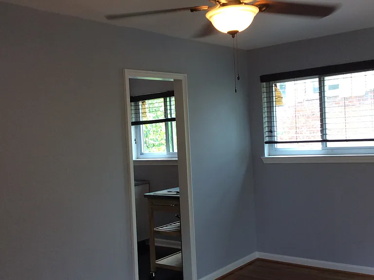 230 Varnum St NE #1B — Photo 7