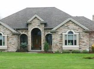 3759 E El Rancho Dr, Midland, MI 48642