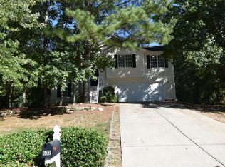 632 Red Fox Ln, Auburn, GA 30011