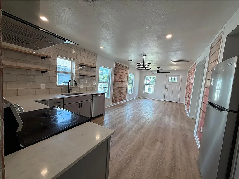 1209 Pine St — Photo 14
