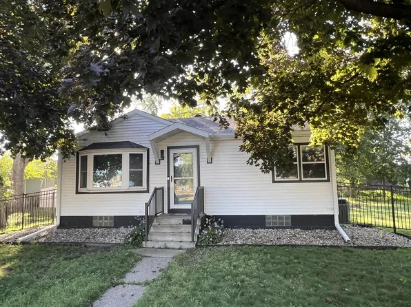 2218 15th STREET SOUTH South, La Crosse, WI 54601