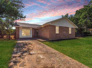3420 Gwendolyn Ln, Edmond, OK 73034