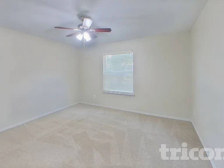 5423 Sabine Ln — Photo 15