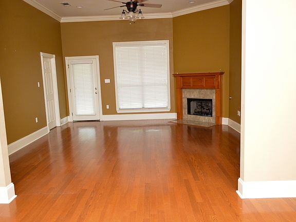 3rd image of 12473 Dutchtown Villa Dr