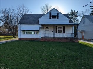 152 Flora Dr, Bedford, OH