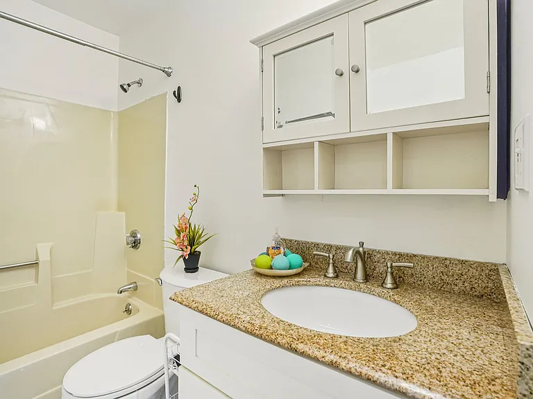 35 Desmoines Rd #209 — Photo 15