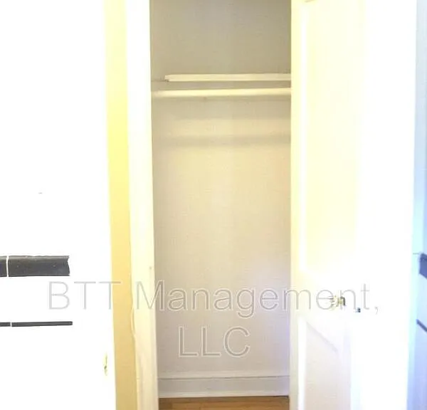 8401 Greenwood Ave #3 — Photo 19