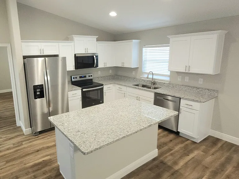 9356 N Jackson Way — Photo 2