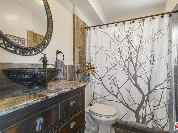 4th image of 7545 Trask Ave