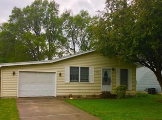 3012 Stokebridge Rd, Springfield, IL 62702