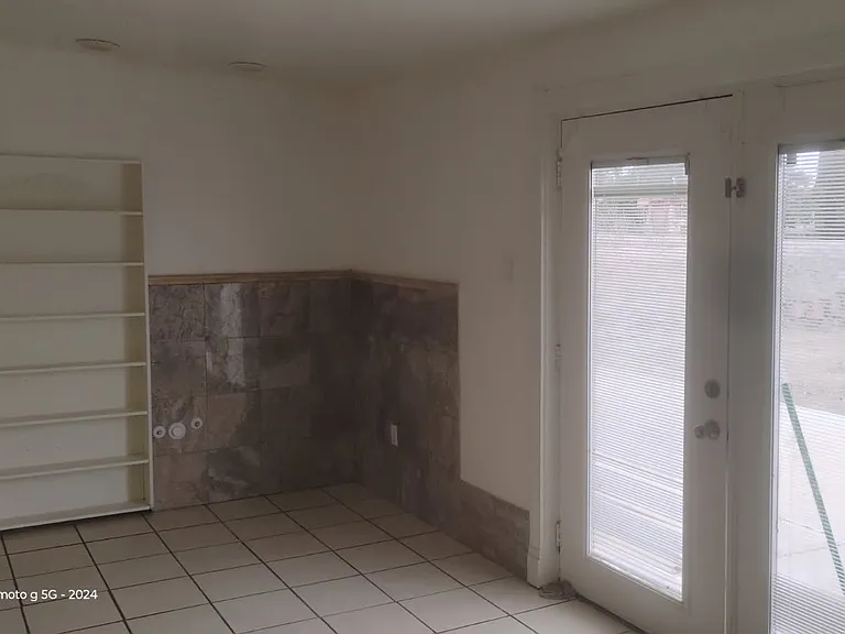 8417 Reindeer Ave — Photo 7