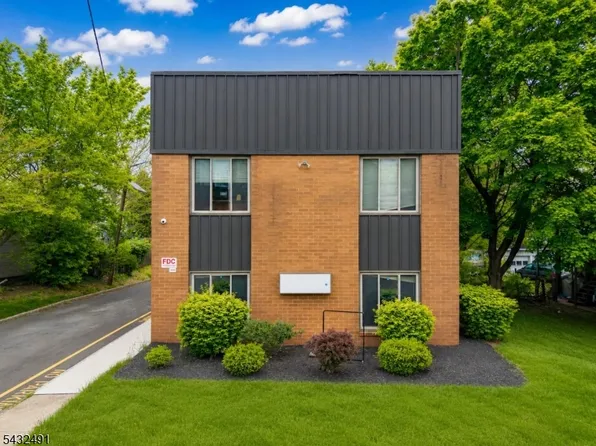 38 N Gaston Ave, Somerville Boro, NJ 08876