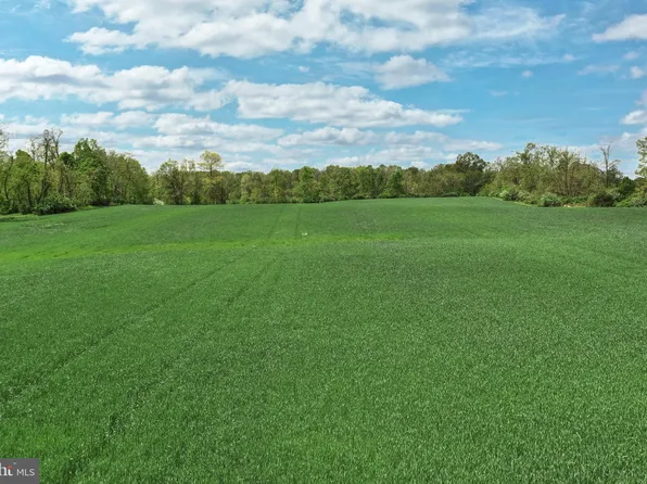 4 Nell Rd, East Berlin, PA 17316
