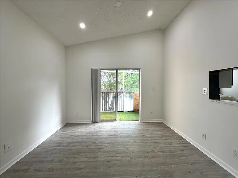 641 Cypress Lake Blvd #K18 — Photo 3