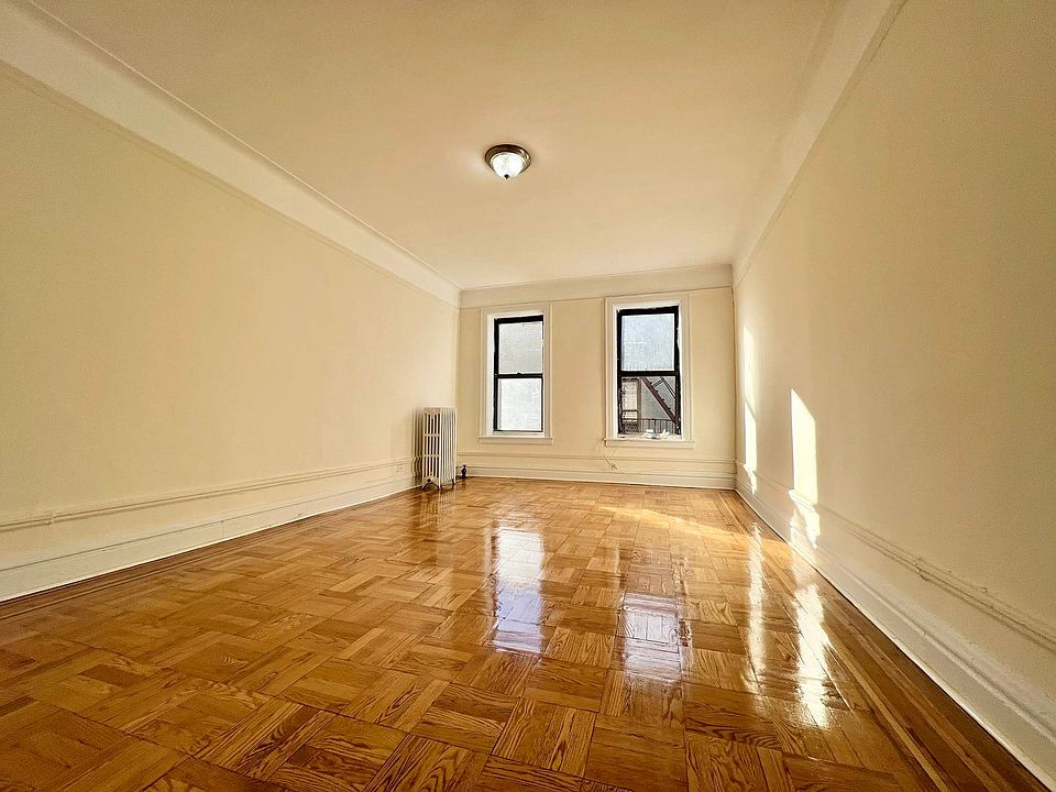 2nd image of 1271 Hobart Ave #3E