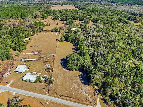 2nd image of 237 NW Lower Springs Rd