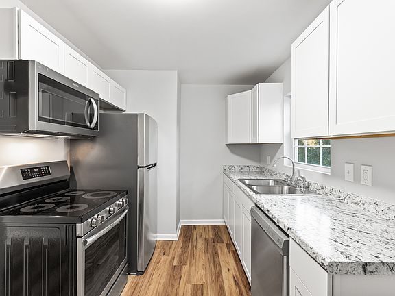 5th image of 2127 Garfield Ave