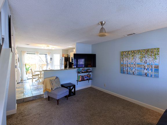 3rd image of 1411 Gracy Farms Ln APT 5