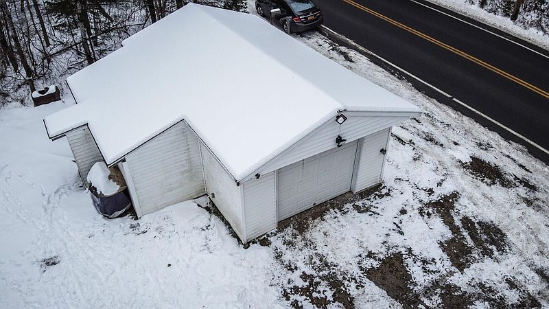 3rd image of 1292 OLMSTEDVILLE Road