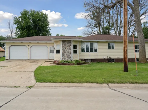 314 Maiden St, Center Point, IA 52213