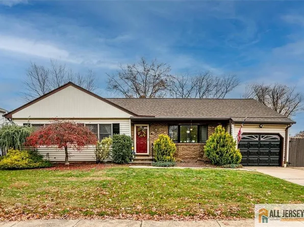 146 Howard Ave, Edison, NJ 08837