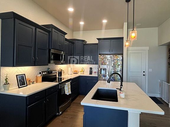 3rd image of 5111 River Roads Dr