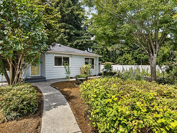 2nd image of 5715 NE 48th Ave