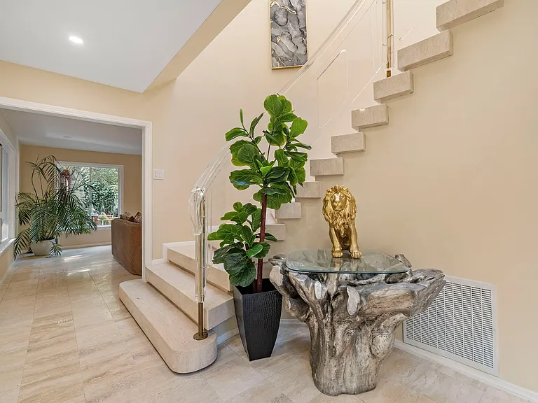 9213 Warbler Pl — Photo 5