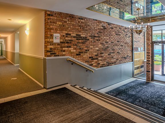 5th image of 420 Home Ave APT 109N