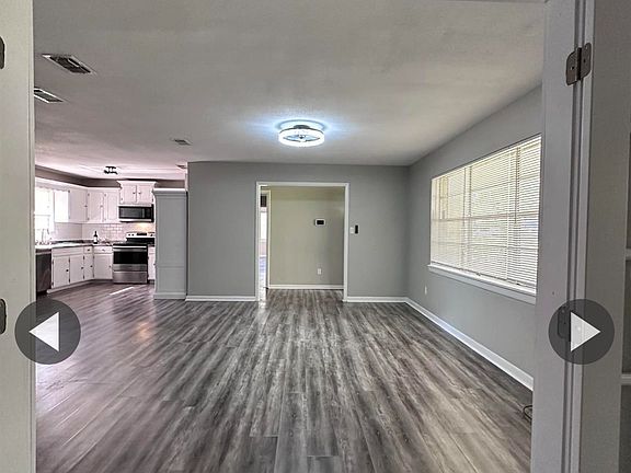 4th image of 1110 Cuerno St
