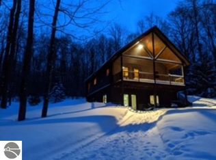 6694 Sawyer Rdg NE, Kalkaska, MI 49646