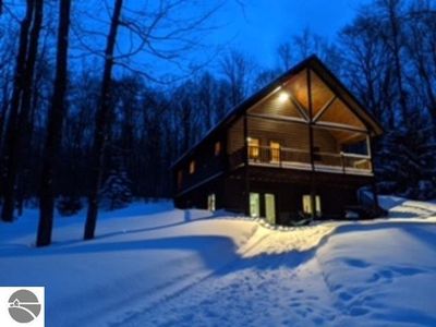 6694 Sawyer Rdg NE, Kalkaska, MI, 49646