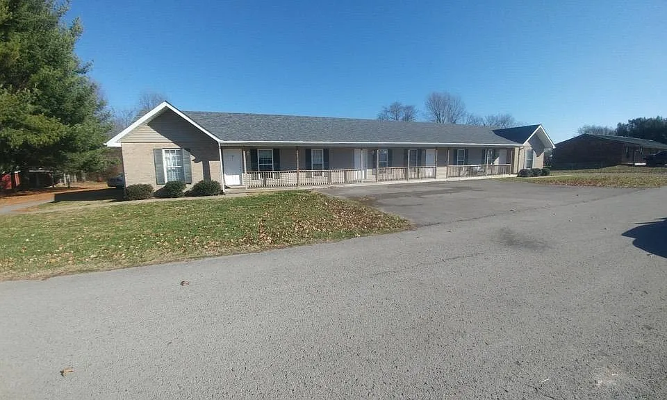 142 Russell Rd #2