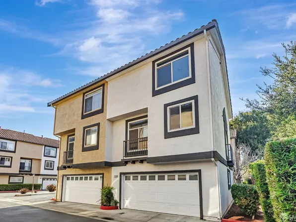 25109 Angelina Ln #17, Hayward, CA 94544