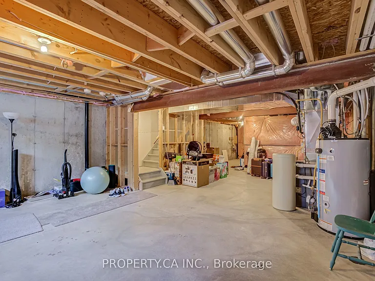 14 Amos Dr #2 — Photo 38