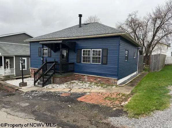 39 Needham St, Clarksburg, WV 26301