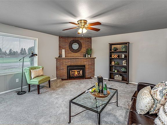2nd image of 601 14th St SE