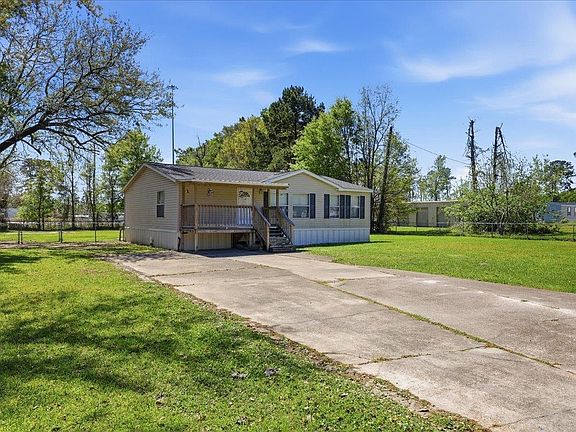 2nd image of 385 W Davis Loop